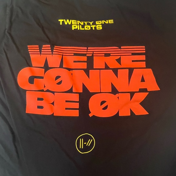 21 Pilots "Level of Concern" Band Tee - Size Medium, Gently Used! - Picture 3 of 3